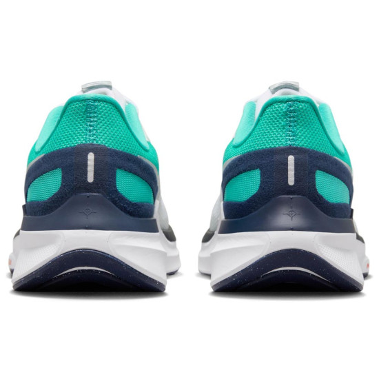 Nike Structure 25